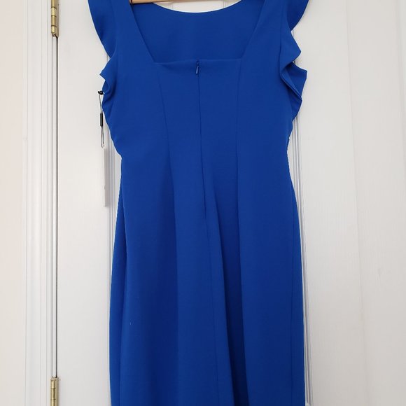 Dress - Picture 2 of 4